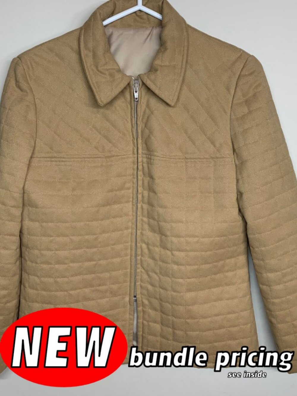 Unique! Ligthweight, Zippered Outdoor Jacket